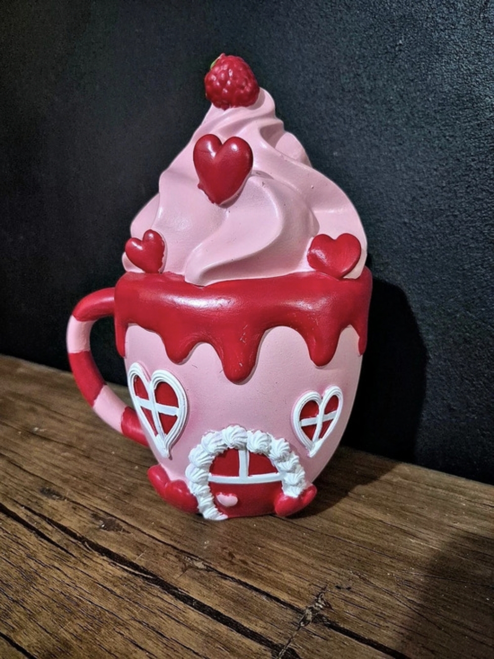 Pink & Red Cupcake Decor